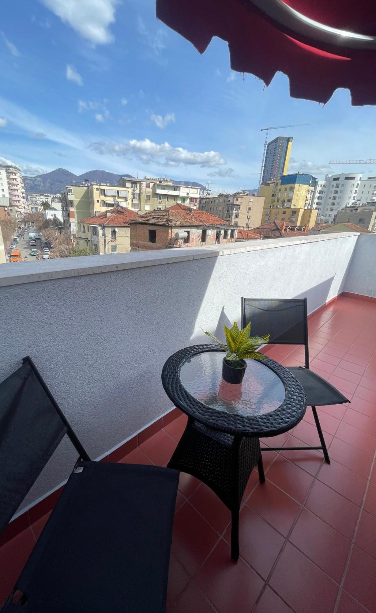 Pog Apartments Tirana Buitenkant foto